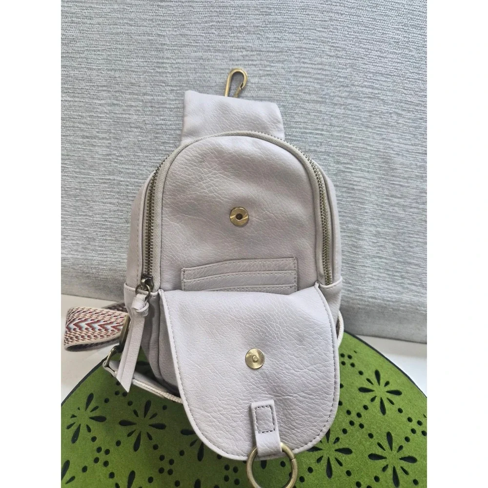 Urban Originals Anthropologie Crossbody Bag Womens Purple Removable Straps
